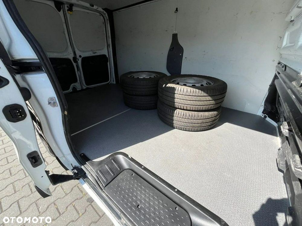 Renault Trafic - 9