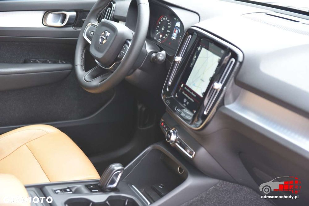 Volvo XC 40 - 24