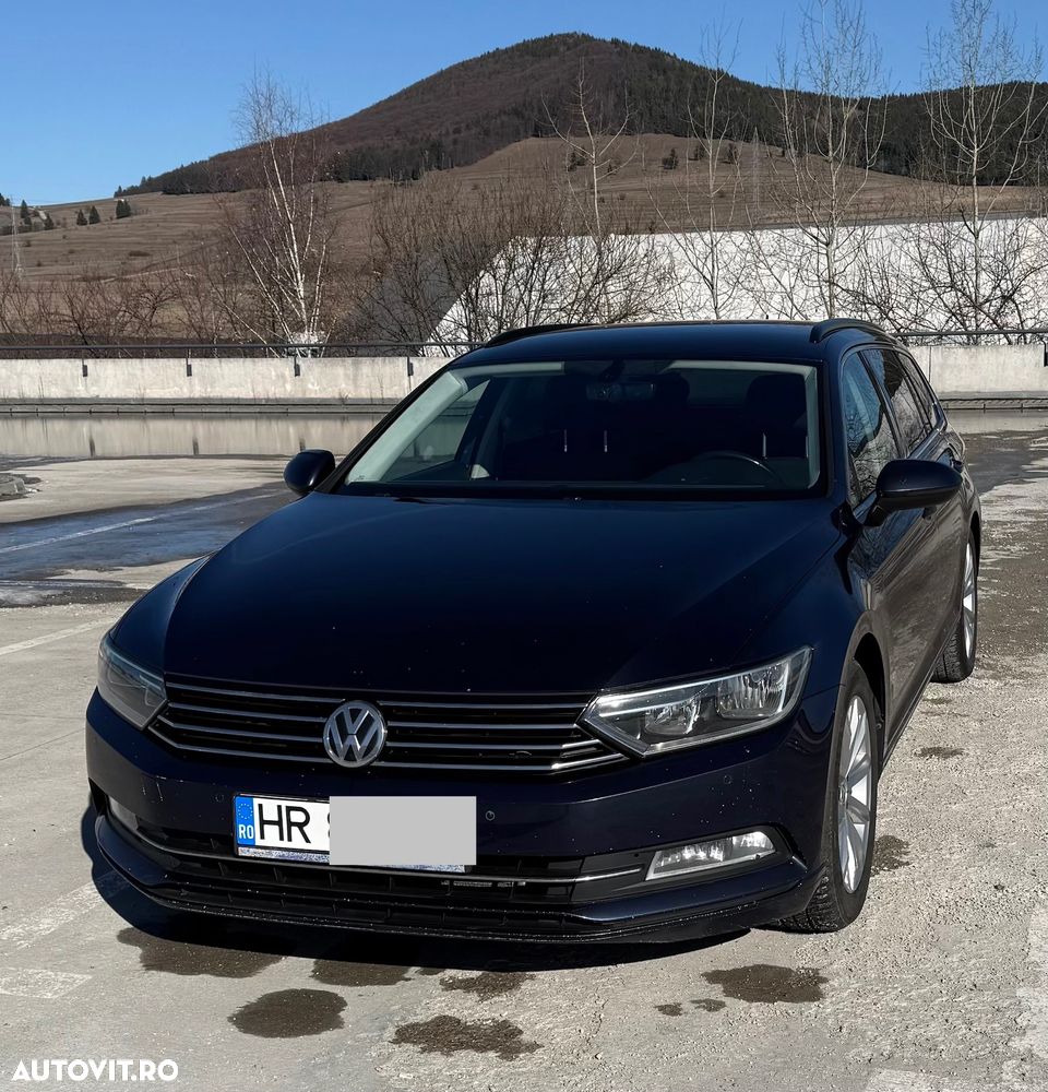 Volkswagen Passat 2.0 TDI DSG Comfortline - 24
