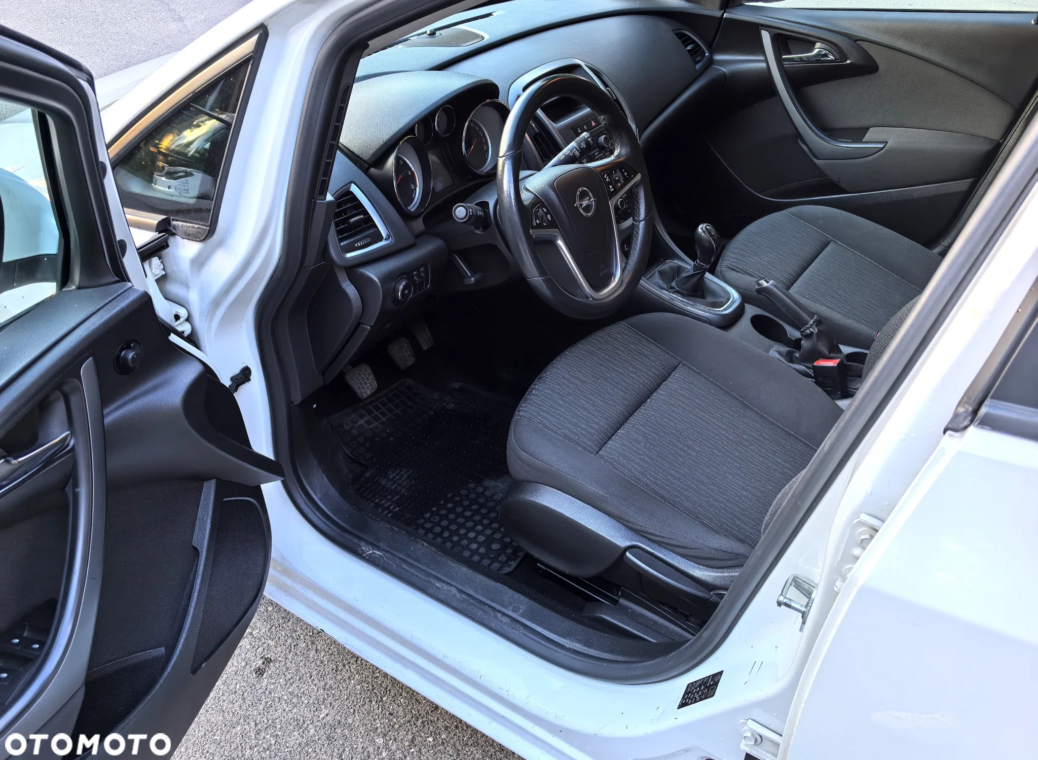 Opel Astra V 1.6 CDTI Enjoy - 15