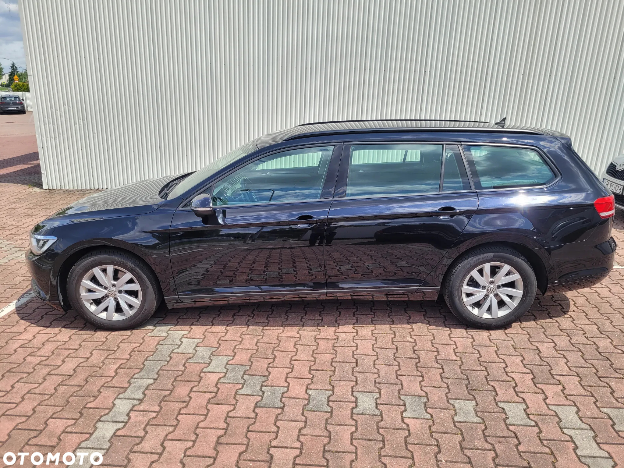 Volkswagen Passat 2.0 TDI BMT Trendline - 2
