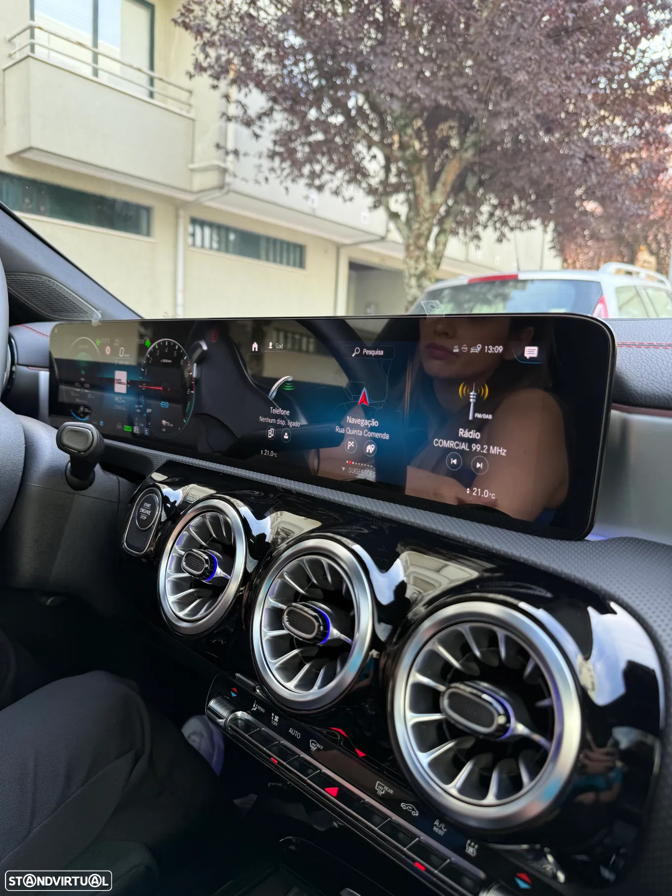 Mercedes-Benz CLA 250 e AMG Line - 4