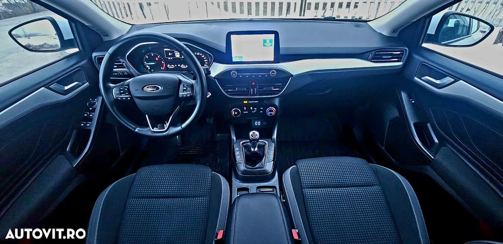 Ford Focus 1.5 EcoBlue Active Business - 31