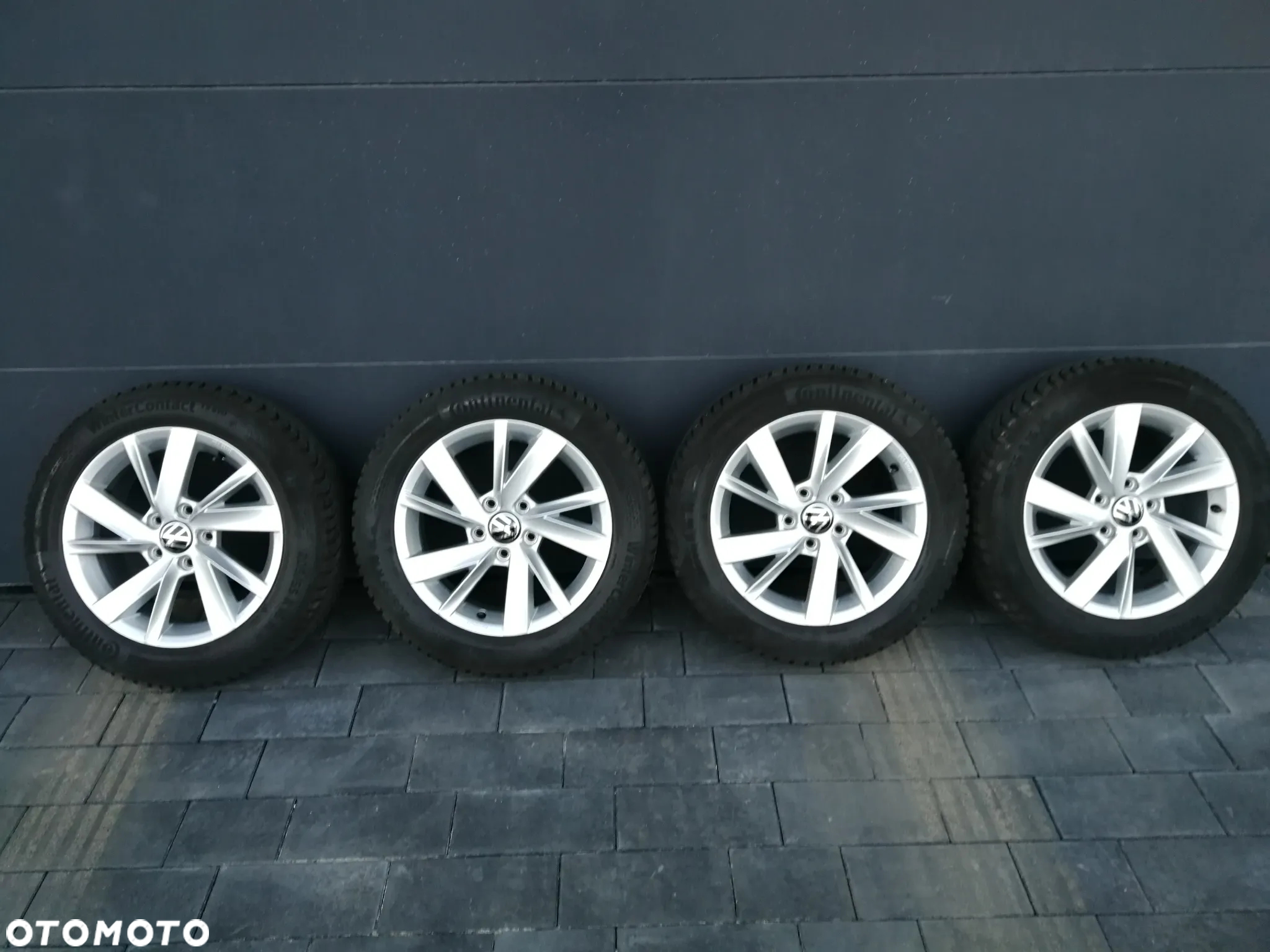 Volkswagen Golf - 16