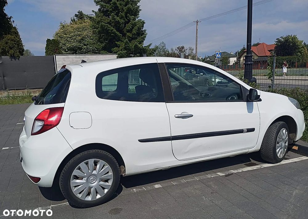 Renault Clio 1.5 dCi Alize - 5