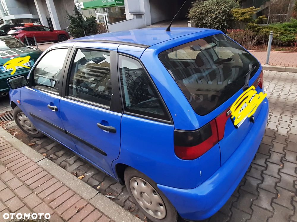 Seat Ibiza 1.0i Select - 5