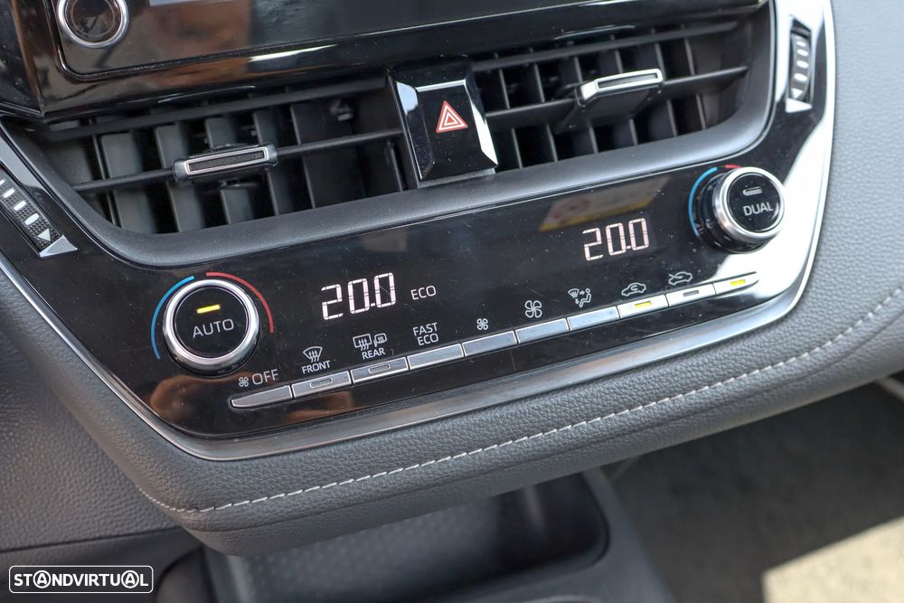 Toyota Corolla 1.8 Hybrid Comfort - 21