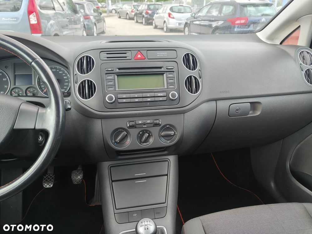 Volkswagen Golf Plus 1.6 Goal - 21