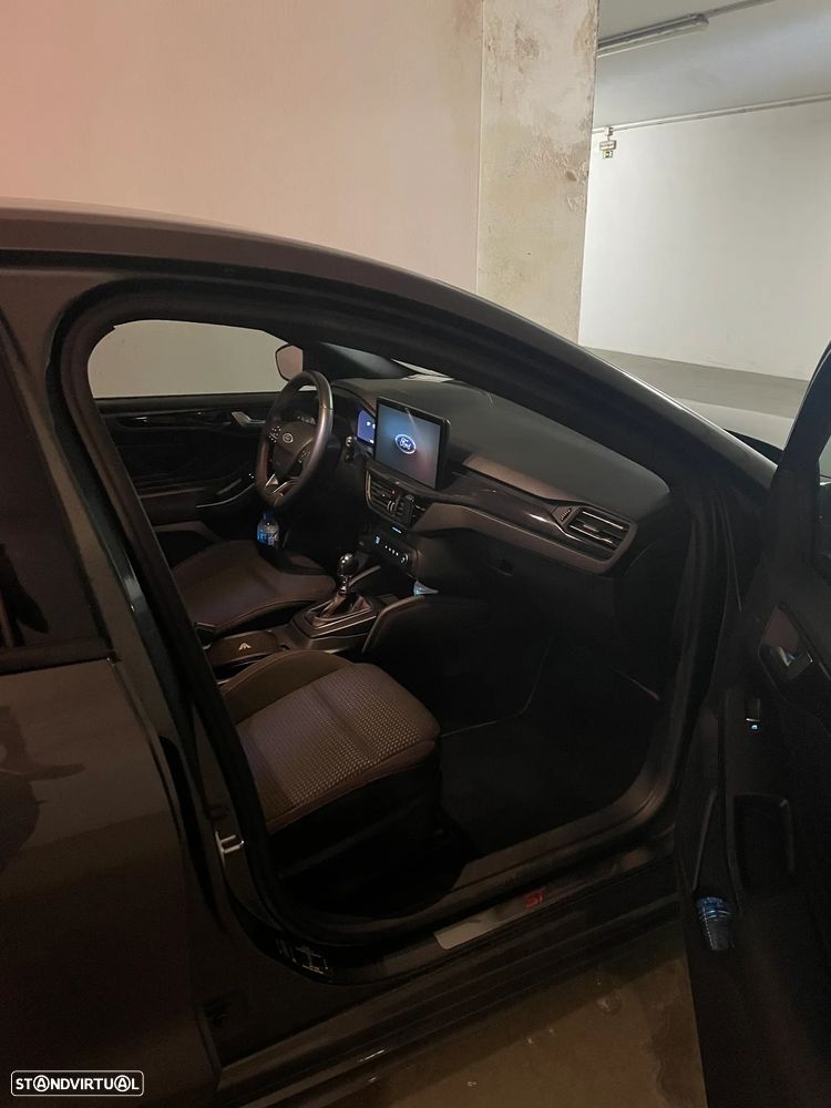 Ford Focus 1.0 EcoBoost MHEV ST-Line - 9