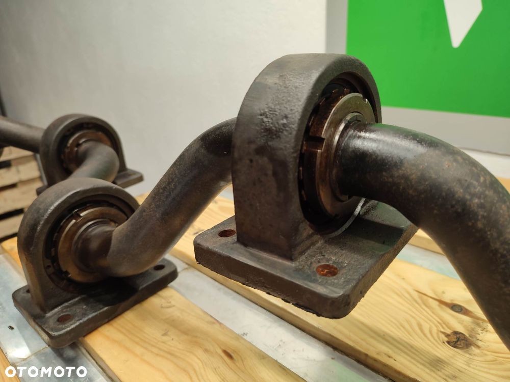 Wał wytrząsacza kombajn Fendt 8350 - 4