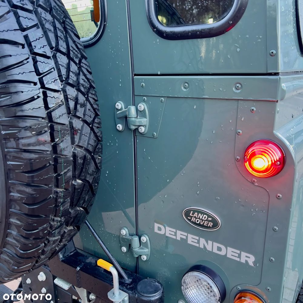 Land Rover Defender 2.2 TD4 SE - 5