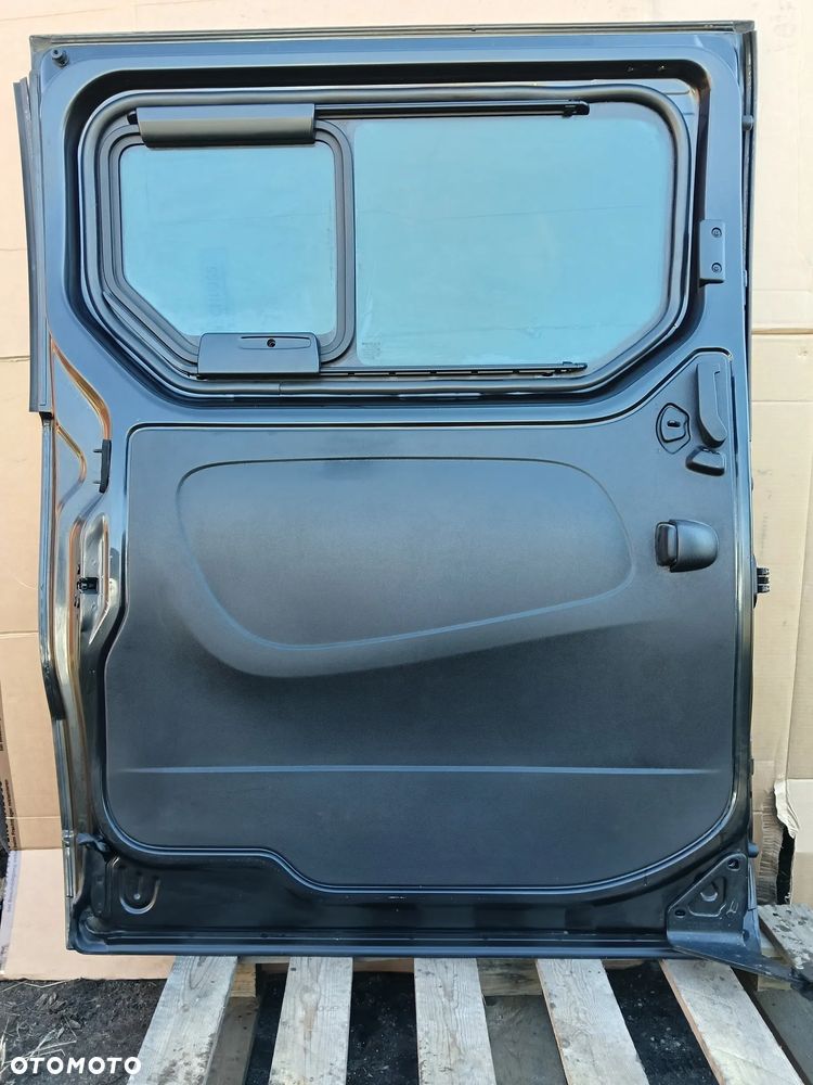 Drzwi boczne przesuwne kompletne lewe Fiat Talento czarne 347 - 2