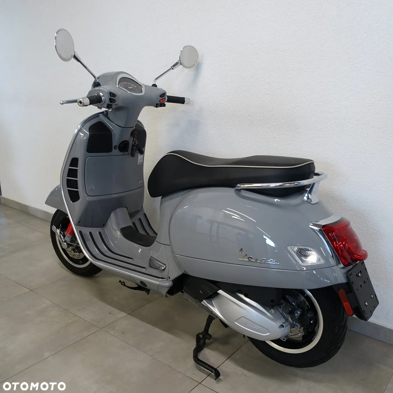 Vespa GTS - 8