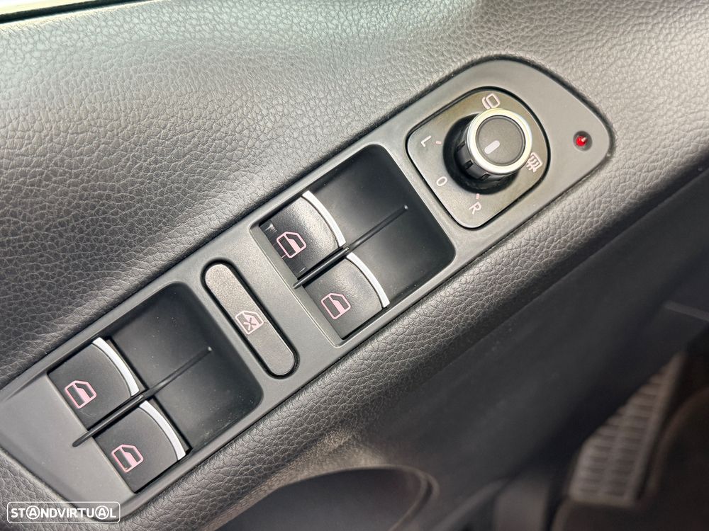 VW Tiguan 2.0 TDI DPF BlueMotion Exclusive - 20