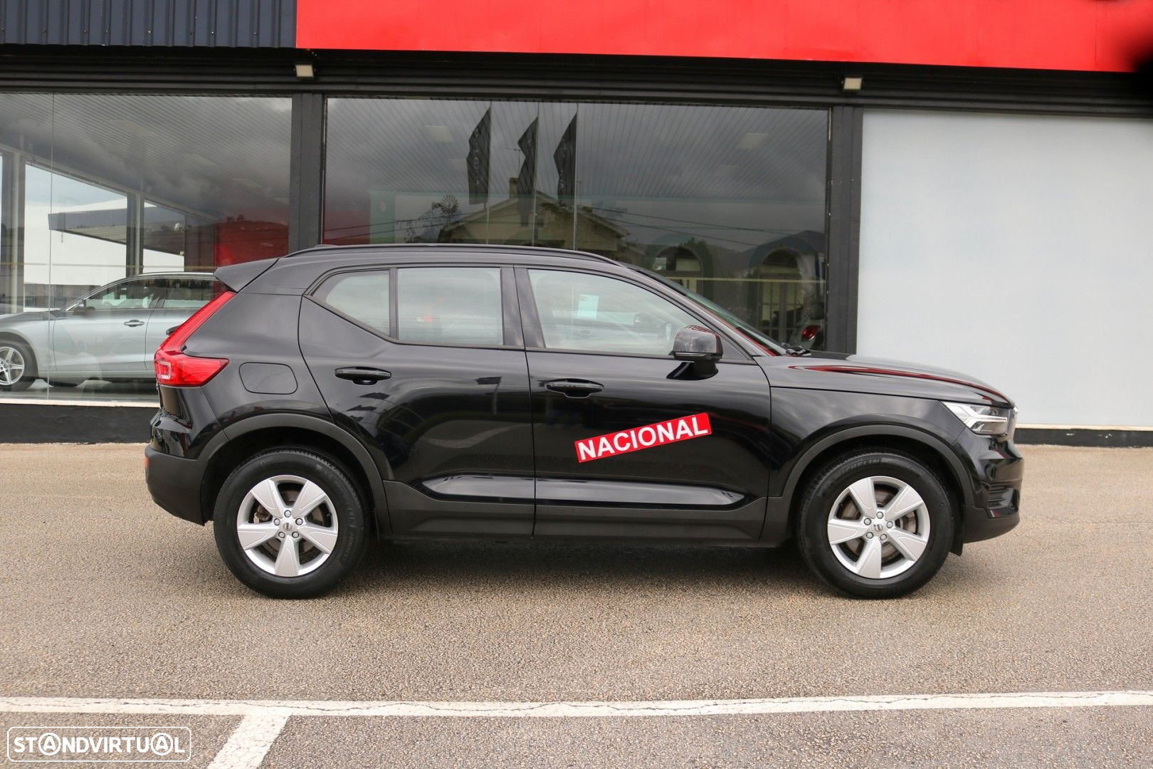Volvo XC 40 1.5 T2 Momentum Core - 10