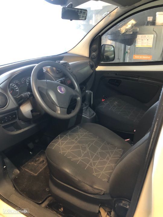 Fiat Fiorino para peças - 3