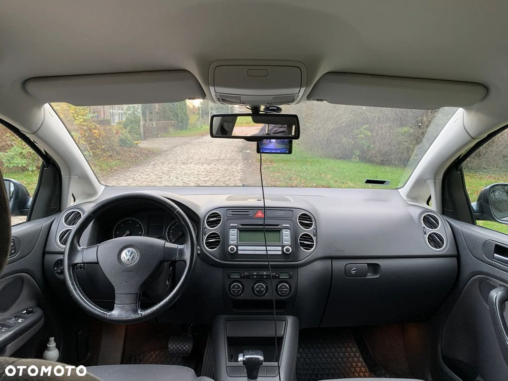 Volkswagen Golf Plus 1.9 TDI DSG Comfortline - 11
