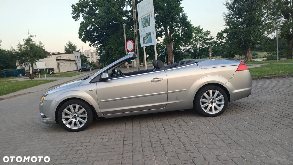 Ford Focus 2.0 16V Titanium - 4