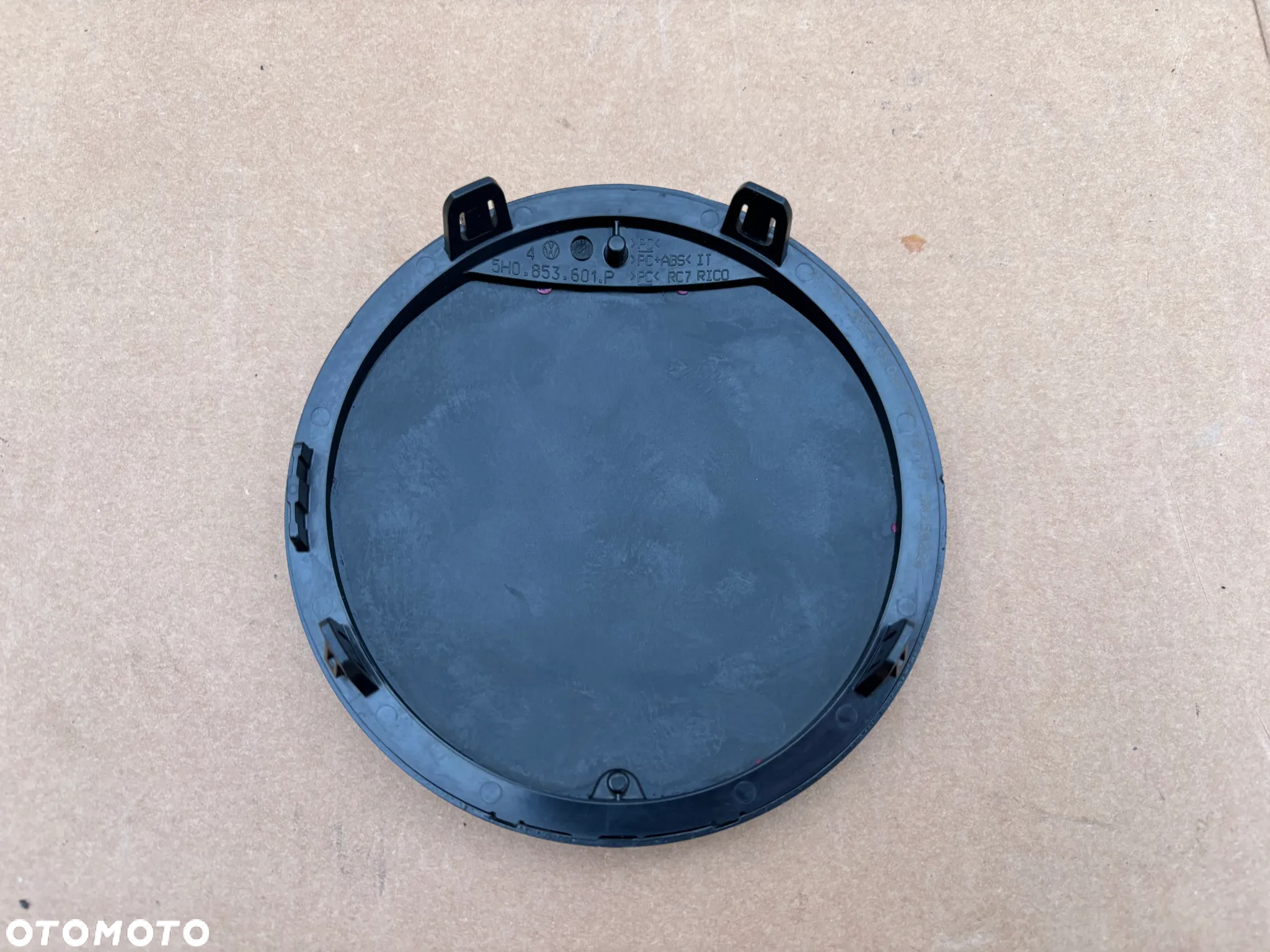Znaczek Emblemat Pod Radar Vw Golf Viii 5H0853601P Grilla Atrapy Zderzaka Przód - 2