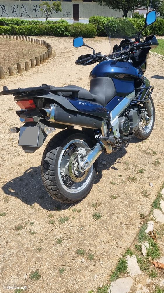 Aprilia Caponord - 9