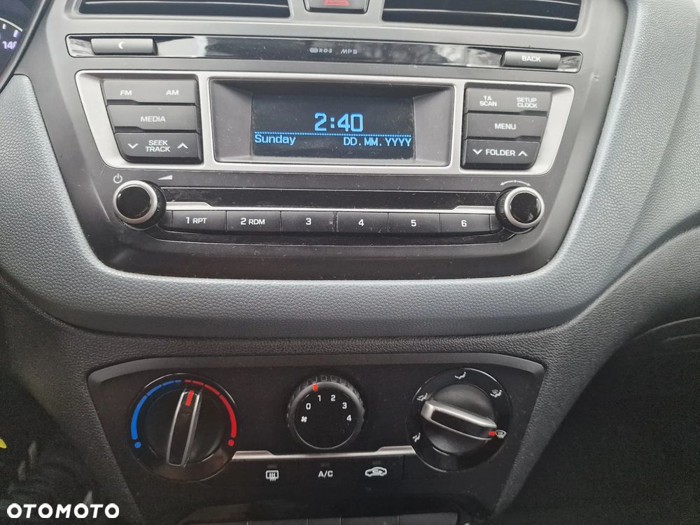 Hyundai i20 1.2 Classic + - 27