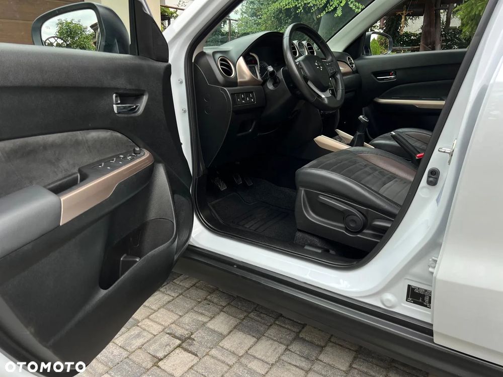 Suzuki Vitara 1.6 Premium 2WD - 21