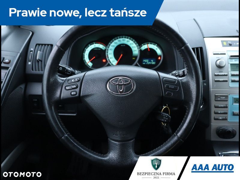 Toyota Corolla Verso - 23