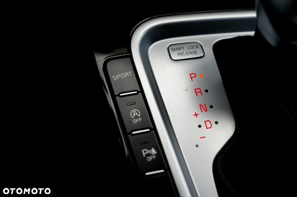 Kia XCeed - 23