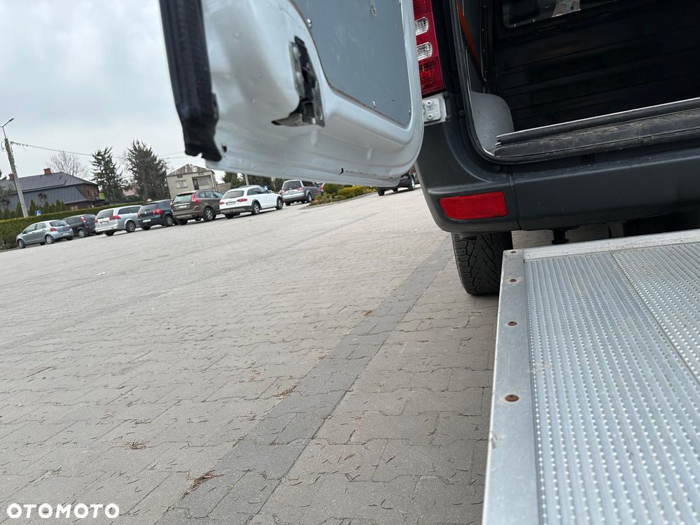 Mercedes-Benz SPRINTER - 24