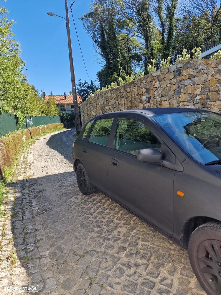 Honda Civic 1.6i ES - 5