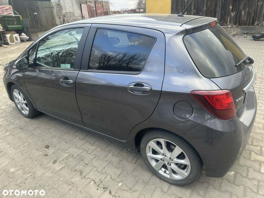 Toyota Yaris - 5
