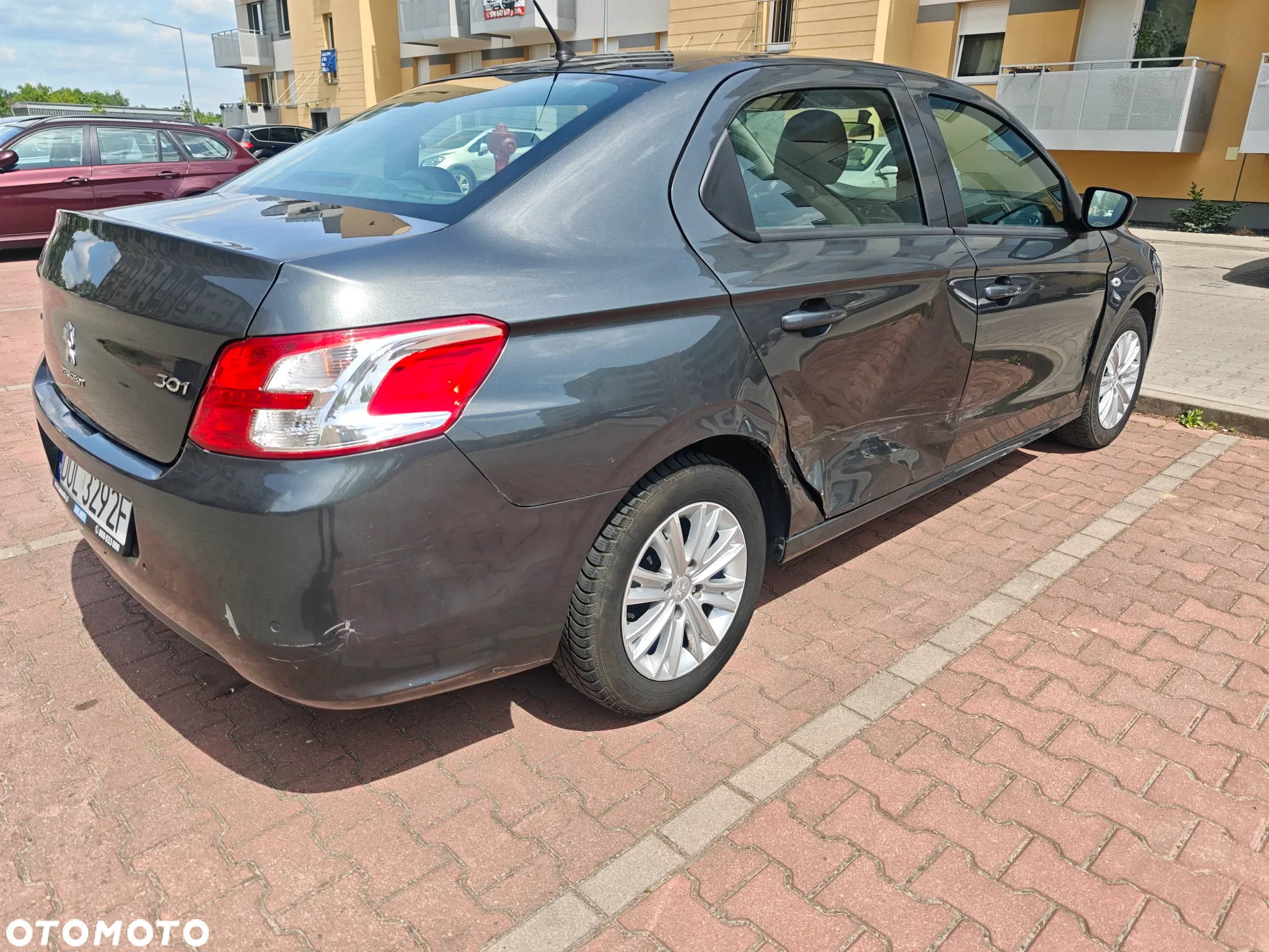 Peugeot 301 1.2 Pure Tech Active S&S ETG - 4