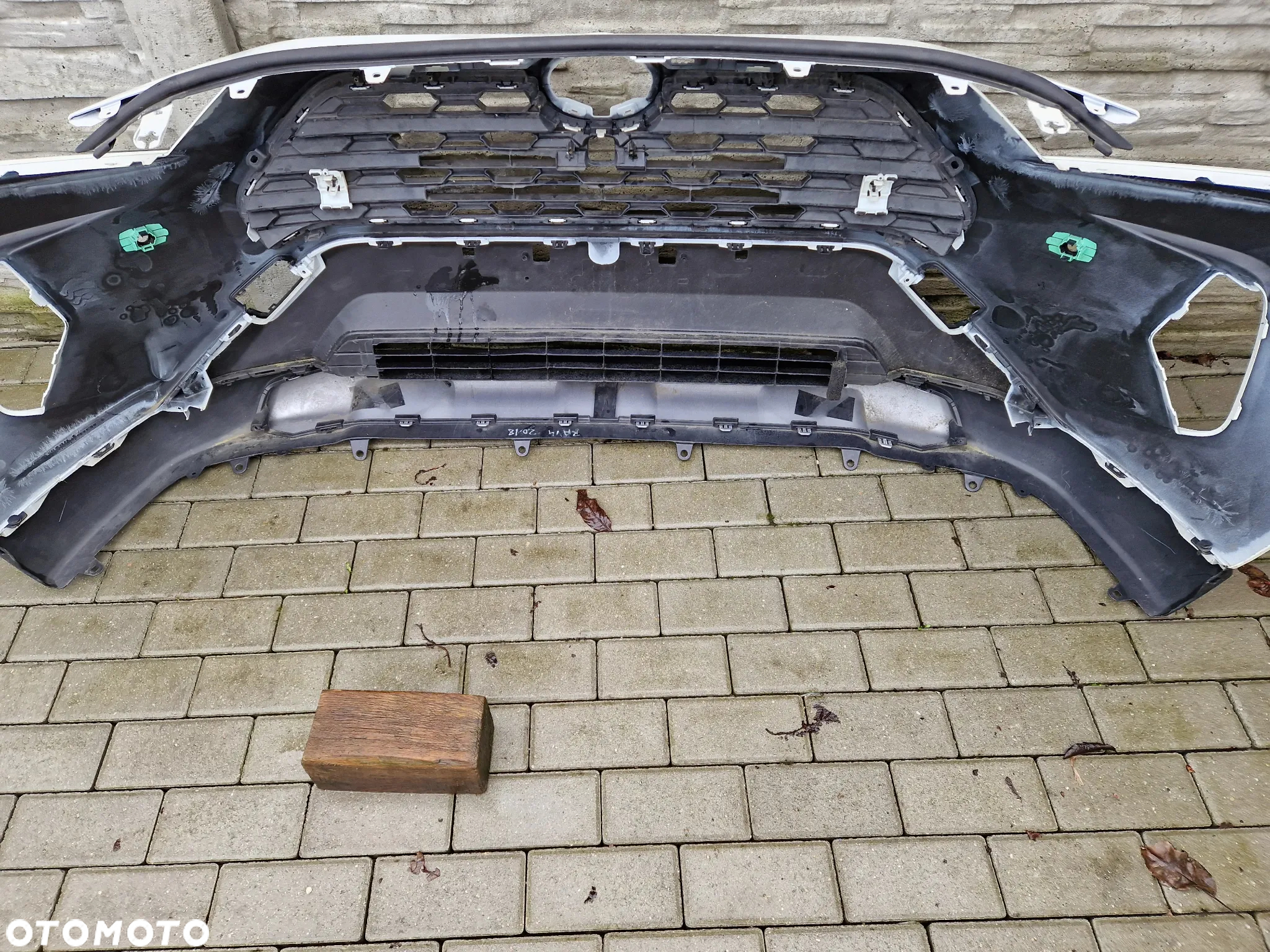 Zderzak Toyota Rav4 v 2019- - 14