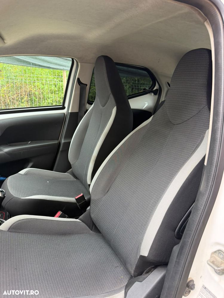 Toyota Aygo 1.0 VVY-I 5 usi X-cite - 7