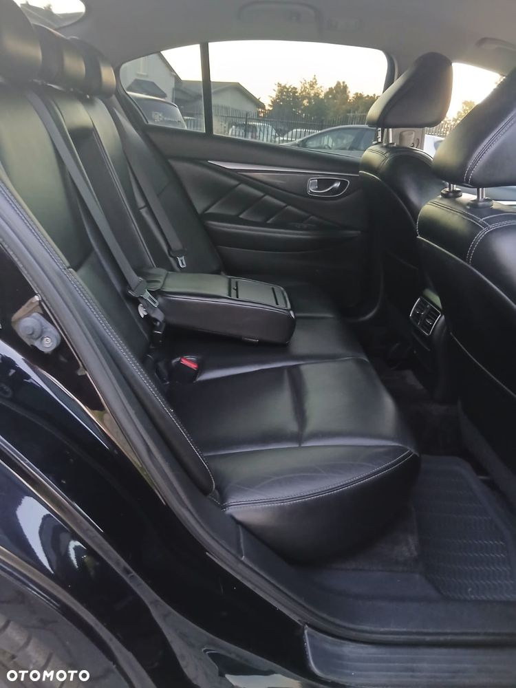 Infiniti Q50 - 22