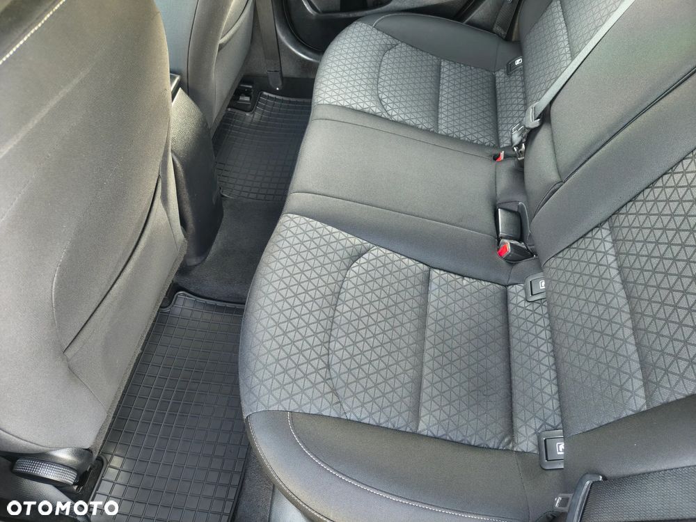 Kia Ceed 1.4 T-GDI L DCT - 9
