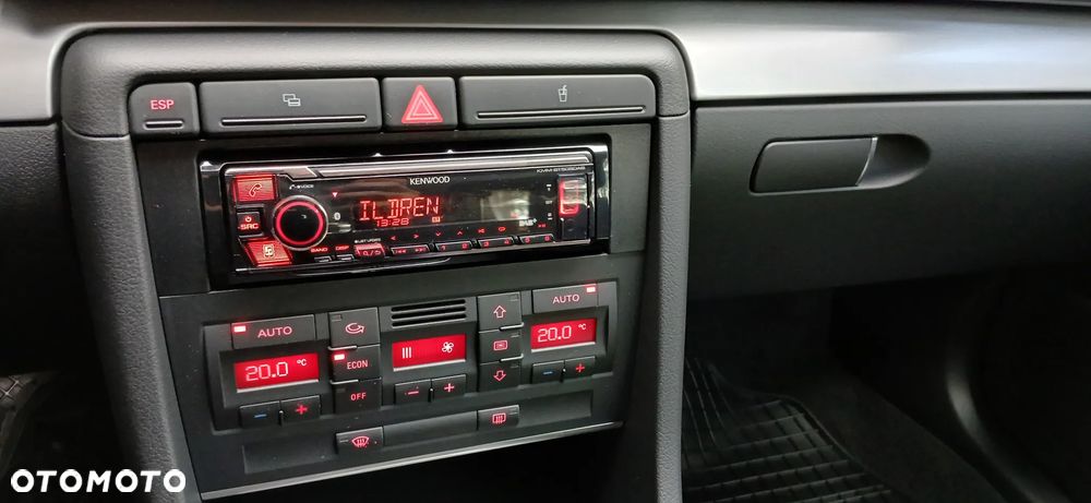 Audi A4 Avant - 14