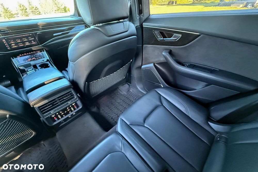 Audi Q8 55 TFSI quattro tiptronic - 17