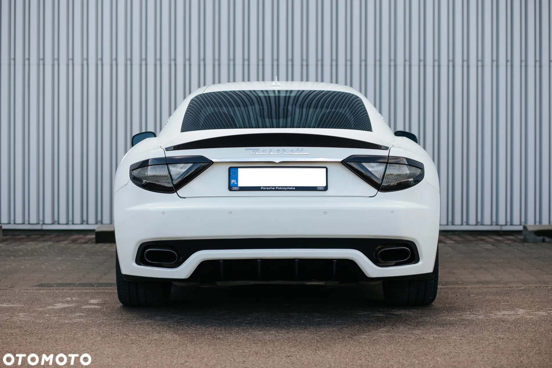 Maserati GranTurismo S - 12