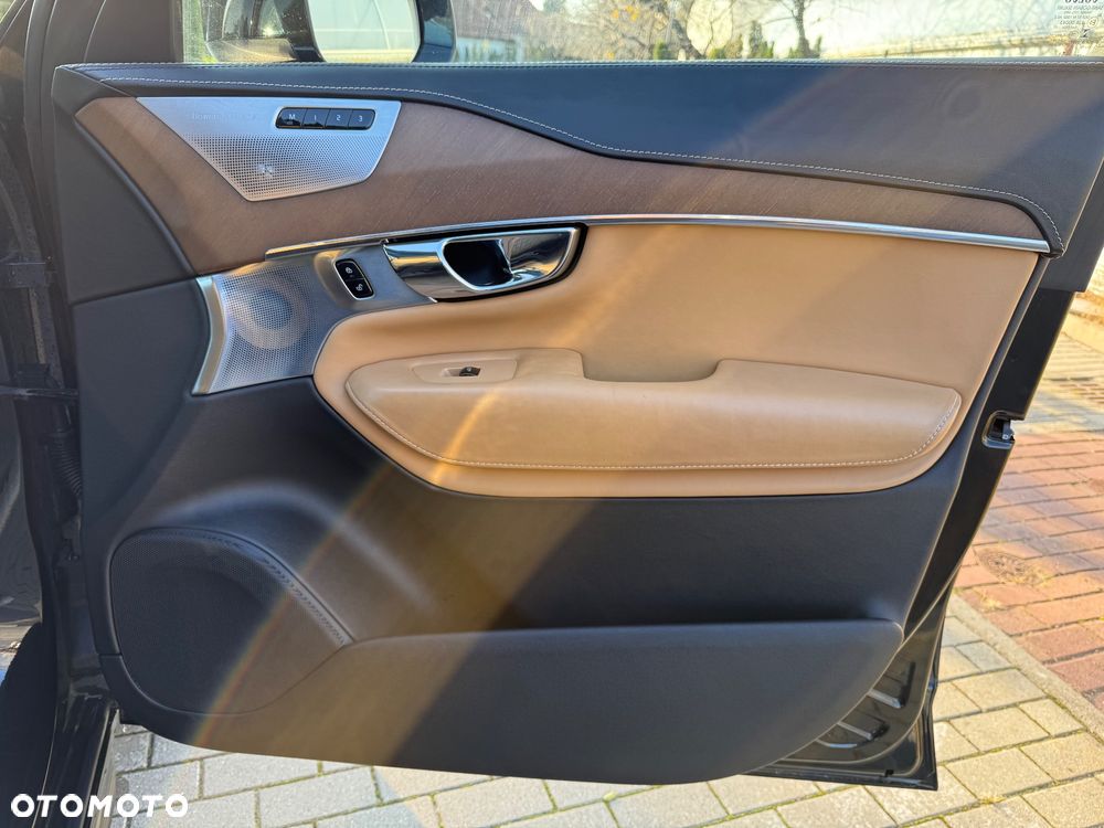 Volvo XC 90 D5 AWD Inscription 7os - 16