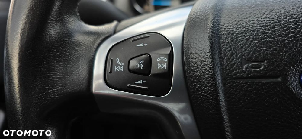 Ford Fiesta 1.0 EcoBoost S&S ST-LINE - 31