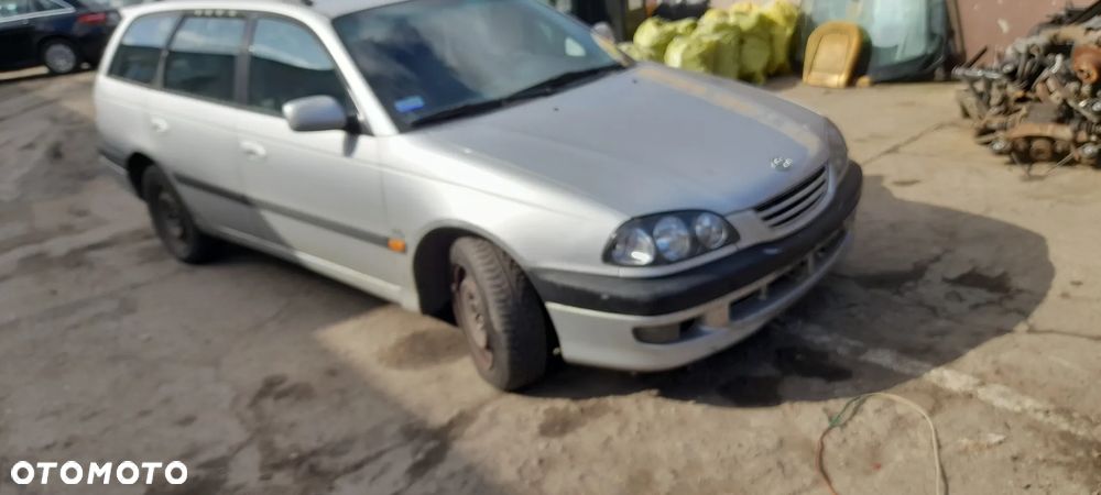 SILNIK DIESEL TOYOTA AVENSIS T22 2.0 D4D - 9