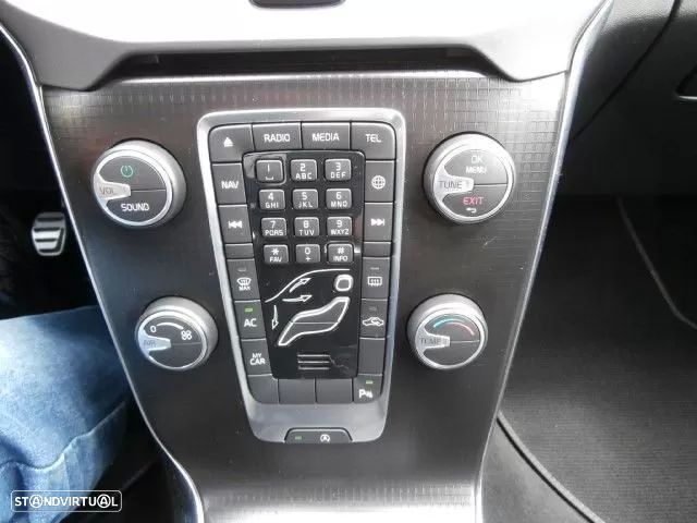 Volvo V40 2.0 D2 R-Design - 22