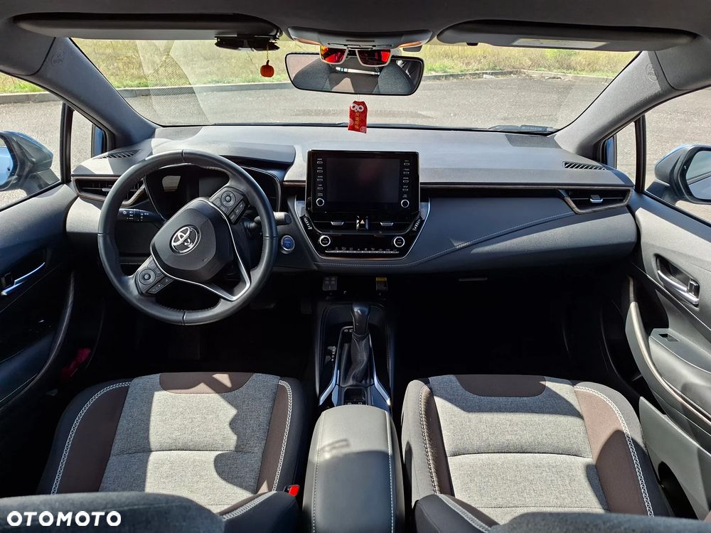 Toyota Corolla - 6