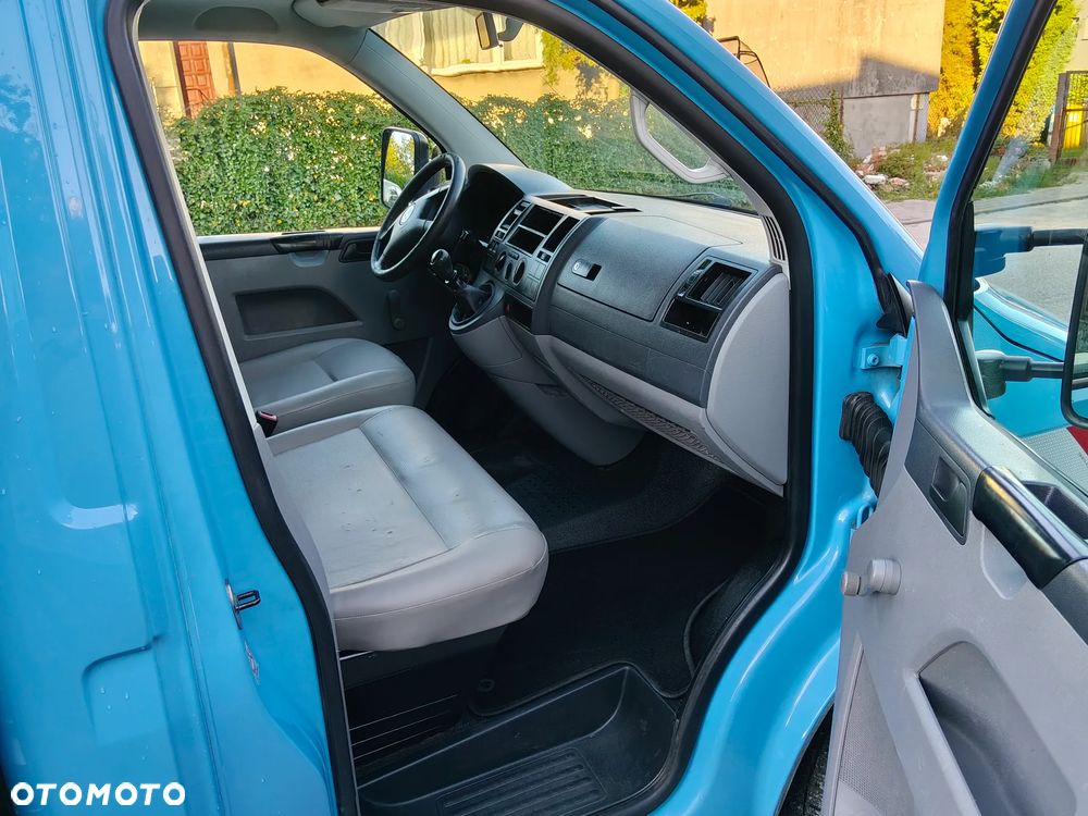 Volkswagen T5 - 6