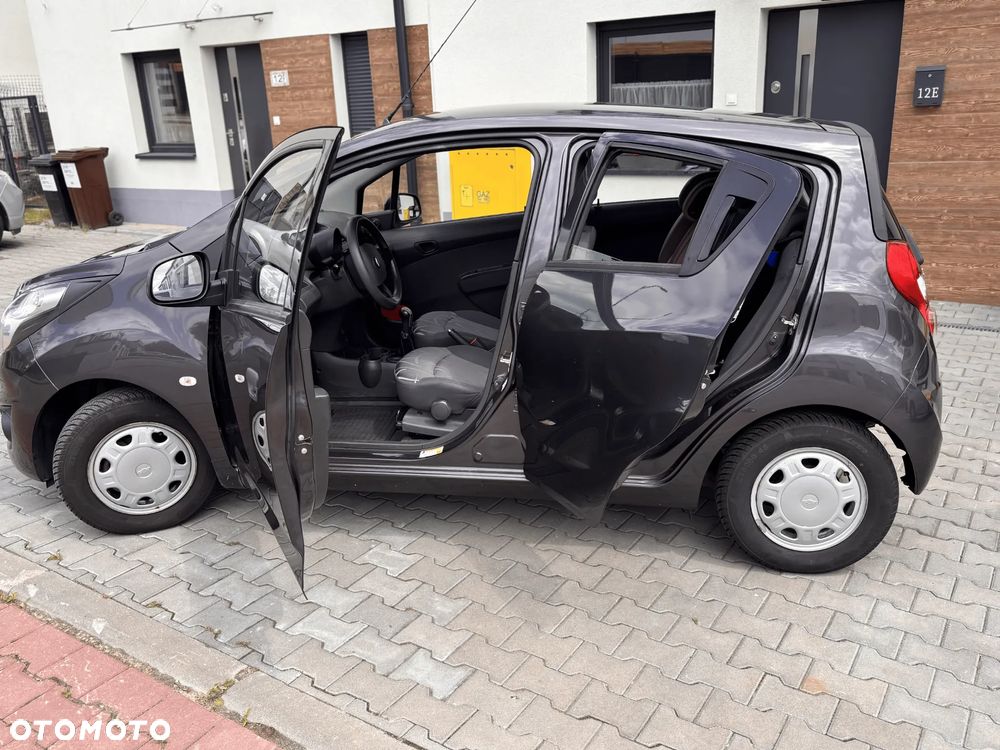 Chevrolet Spark 1.0 LS+ Design - 6
