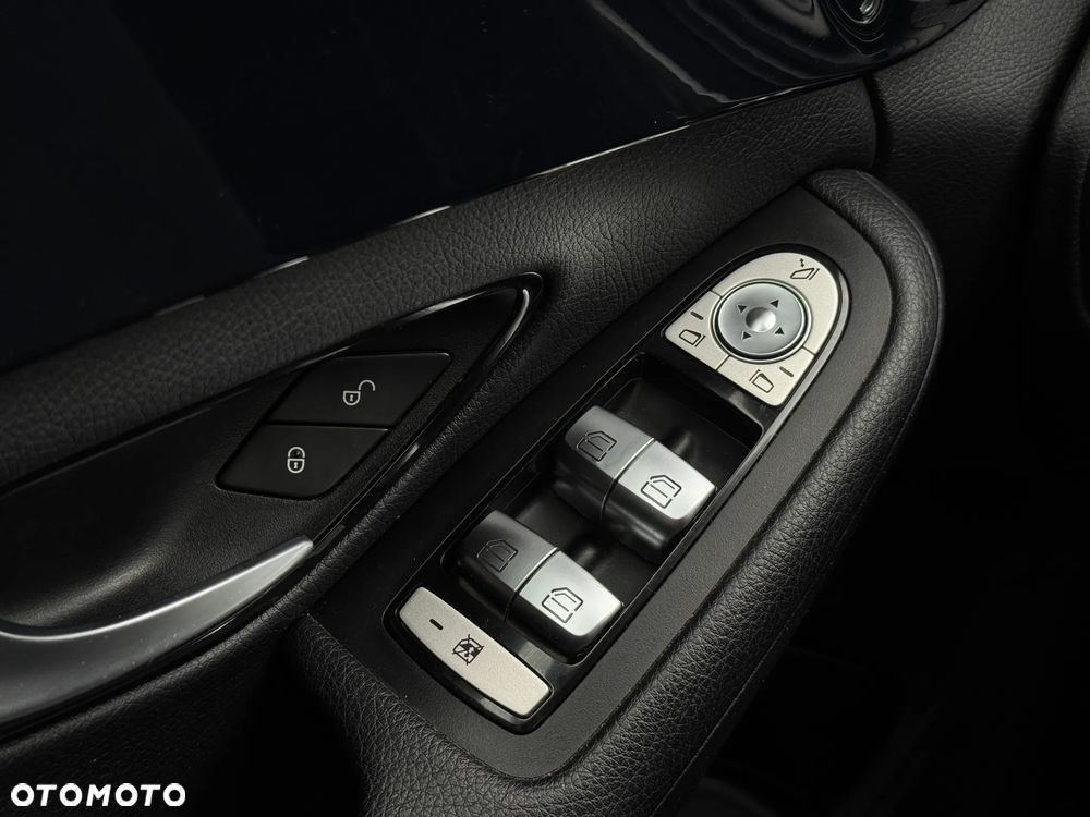 Mercedes-Benz Klasa C 200 (BlueTEC) d 7G-TRONIC - 35