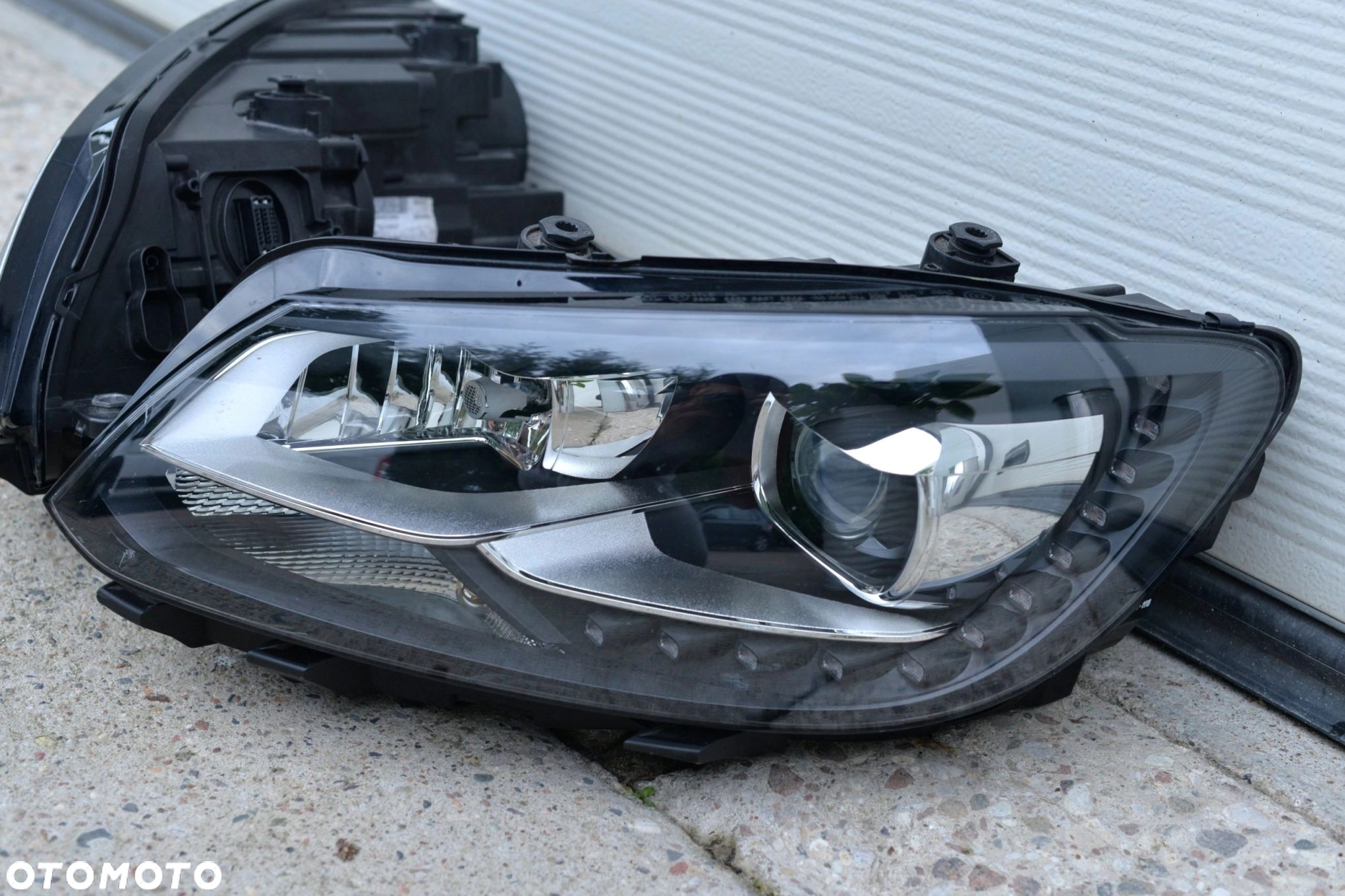 MASKA ZDERZAK GRILL BŁOTNIK PAS LAMPA H7 XENON BELKA VW TOURAN 2010-2015 - 10