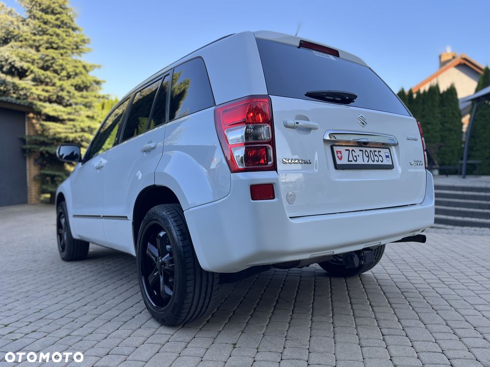 Suzuki Grand Vitara 2.4 De Luxe - 35