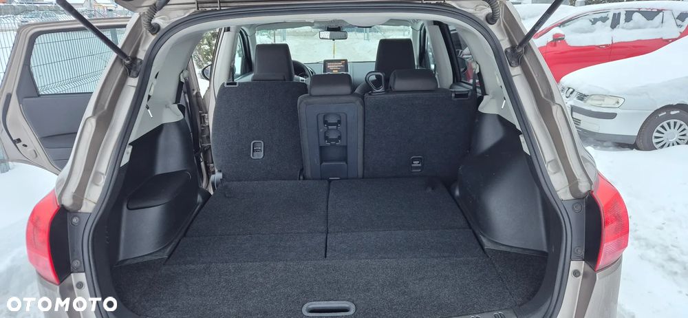 Nissan Qashqai+2 2.0 dCi DPF acenta - 29